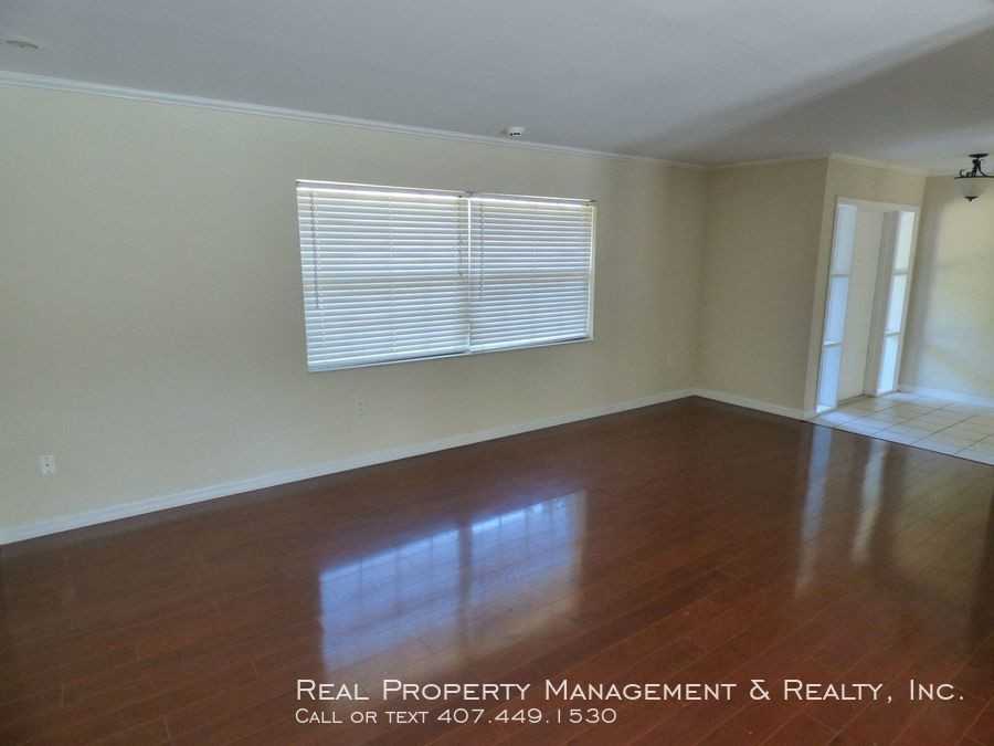 6221 Silver Glen Ct - Photo 2 of 12