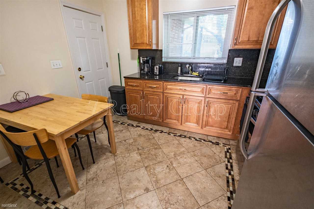 25 Oxford Cir - Photo 2 of 8