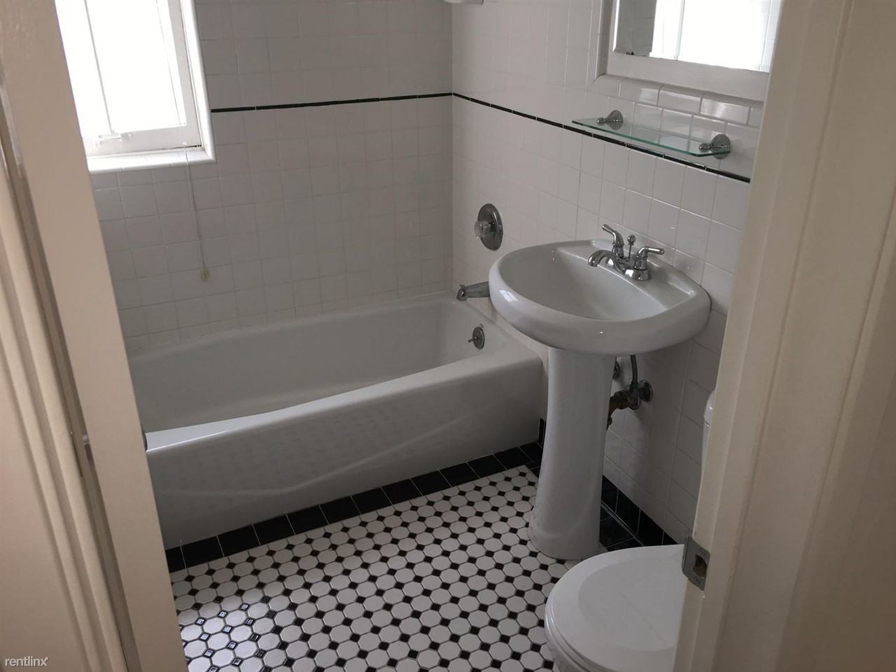 800 N Las Palmas, LLC - Photo 3 of 5