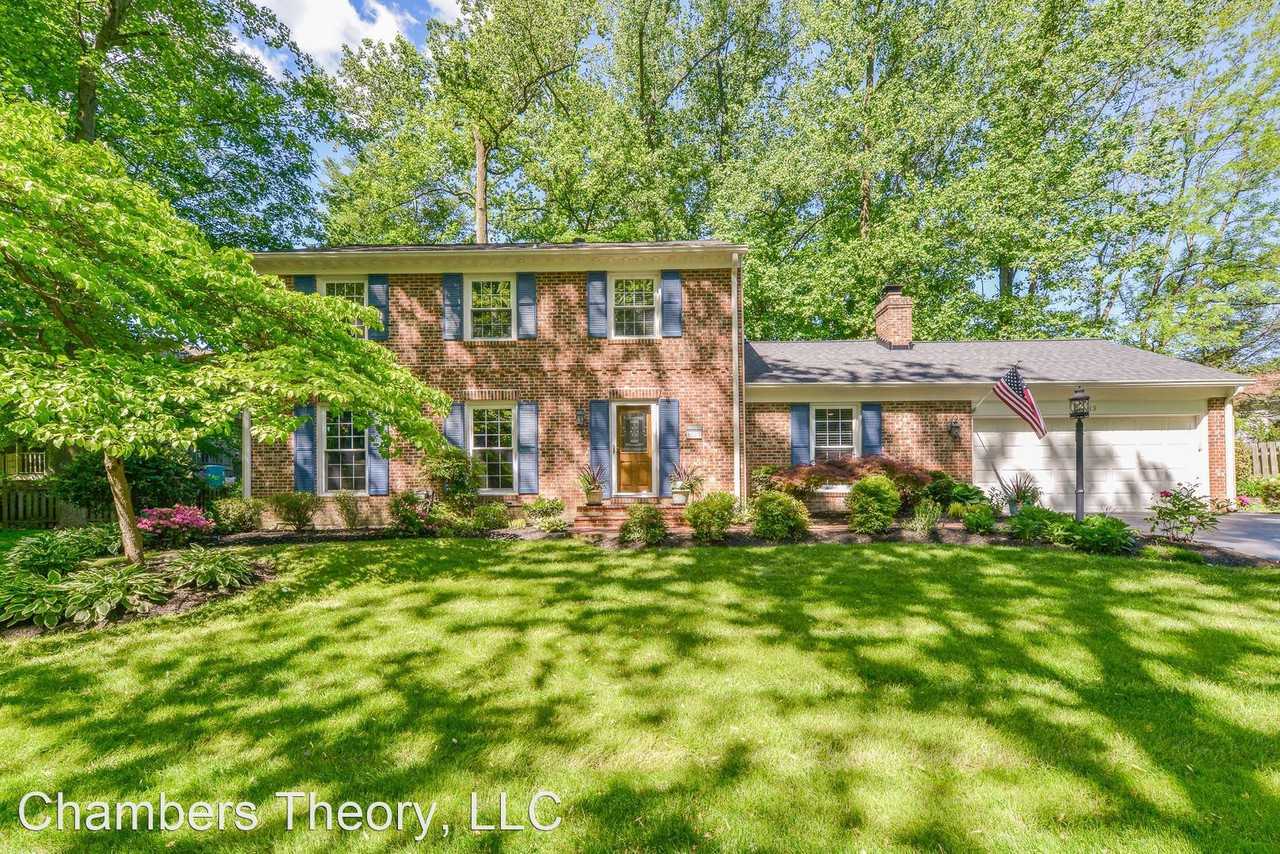 9113 Colt Ln, West Springfield, VA 22003 5 Bedroom Apartment for Rent