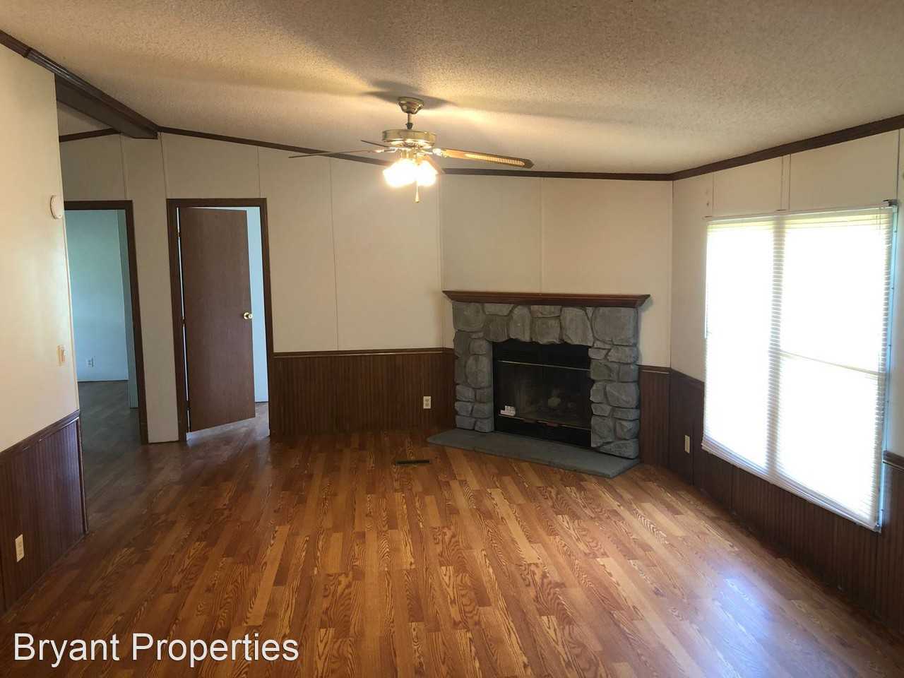 1015 Dobbins Pike - Photo 3 of 24