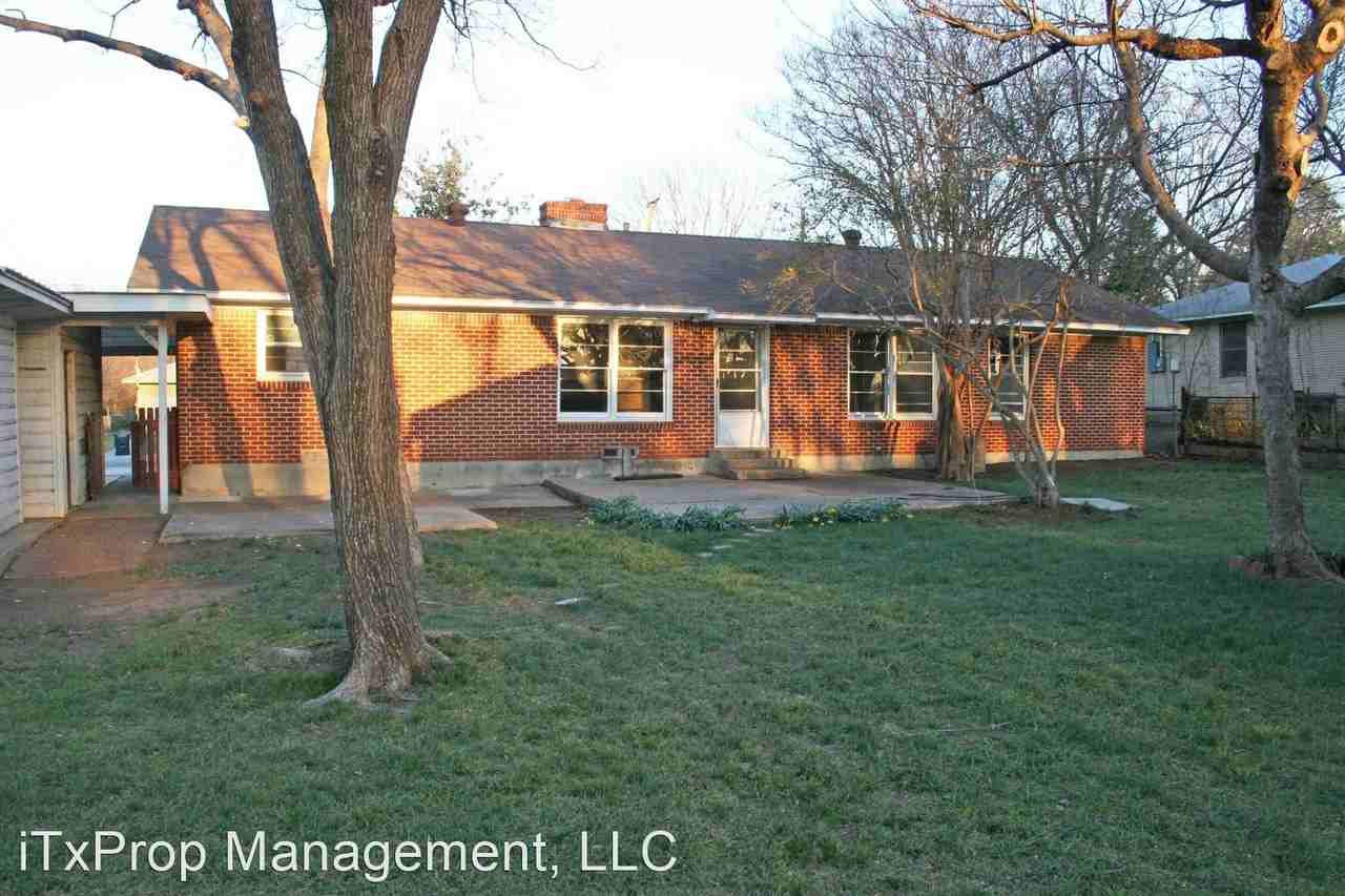 819 Thomas St - Photo 3 of 19