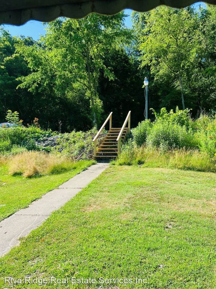 347 Johns Ave - Photo 3 of 9