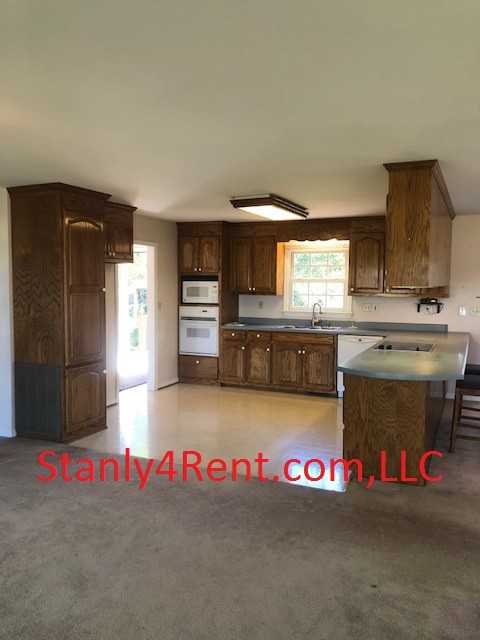 34838 Ellen Rd - Photo 2 of 14