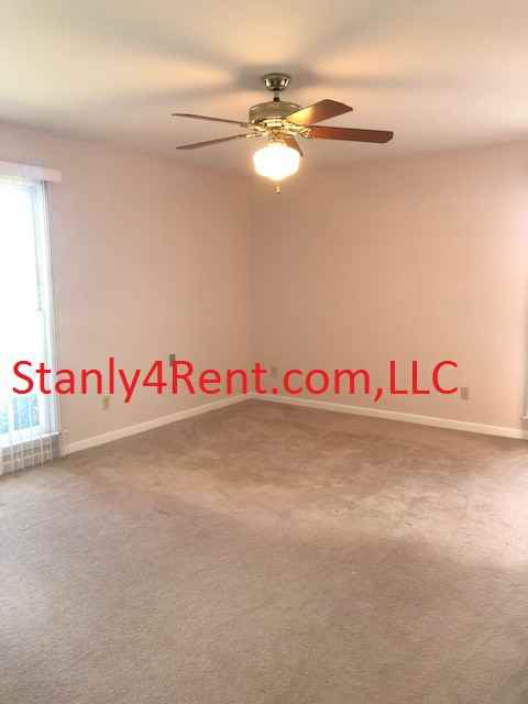 34838 Ellen Rd - Photo 5 of 14