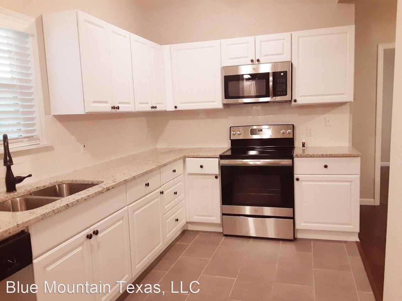 3620 Avenue M - Photo 3 of 9