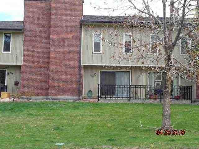 110 S Holman Way - Photo 2 of 27