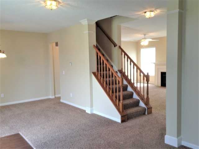 10310 Meadow Glen Dr - Photo 2 of 14
