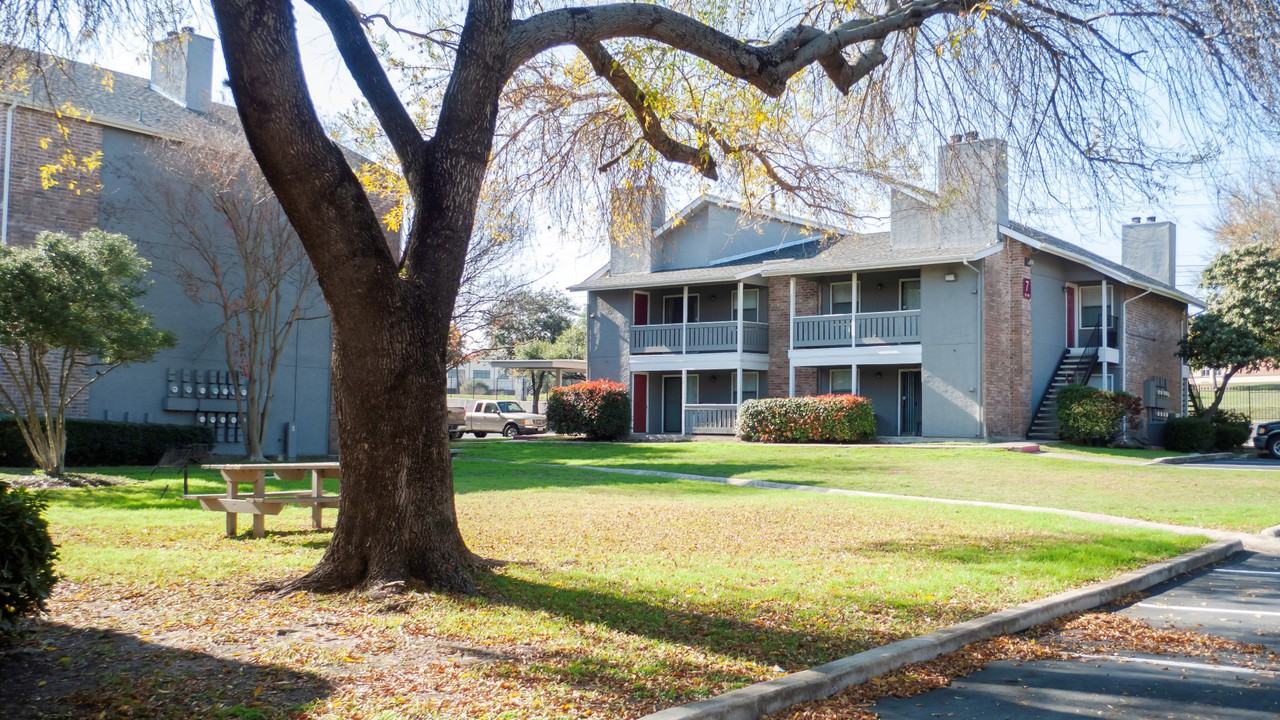 The Finley - Photo 5 of 31