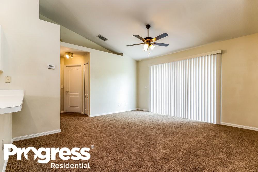 204 Sacramento St - Photo 3 of 16