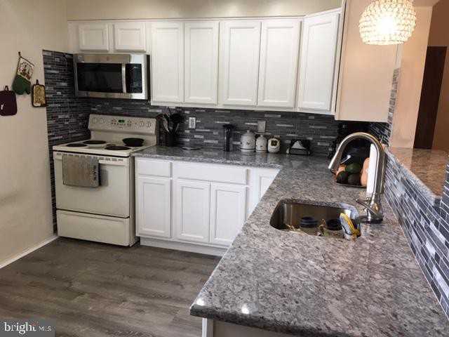 302 Silver Ct - Photo 2 of 25