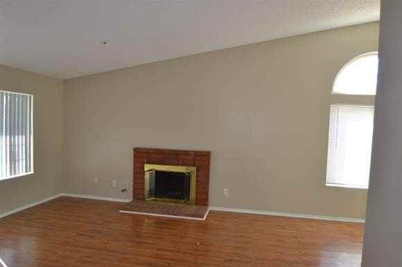 7530 Mums Ct - Photo 2 of 13