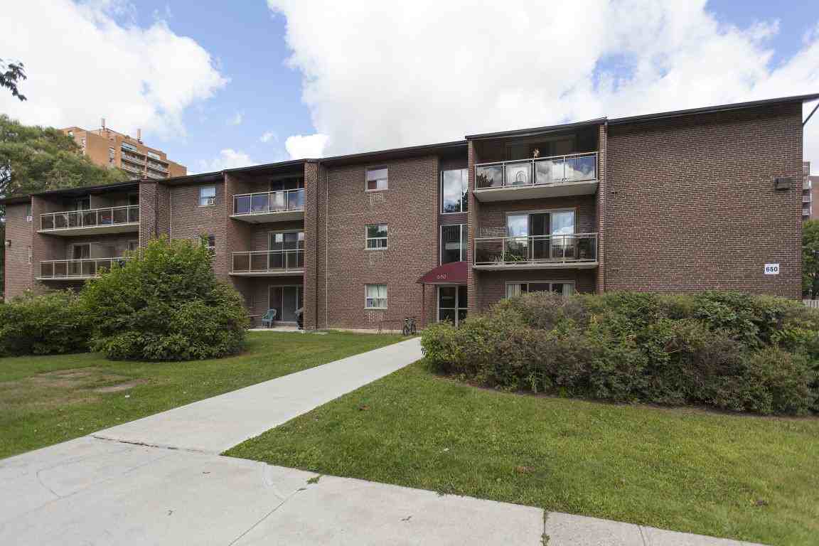 Fanshawe Village Apartments for Rent 640/650/660 Fanshawe Park Rd E
