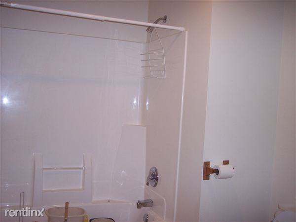 5286 Sharon Dr - Photo 3 of 17