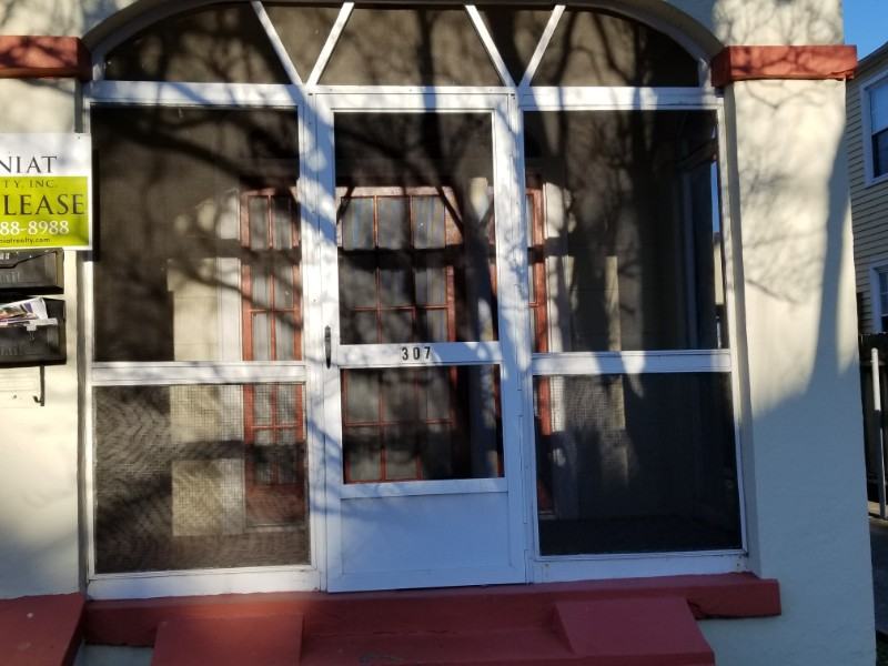 307 Virginia Street - Photo 2 of 11