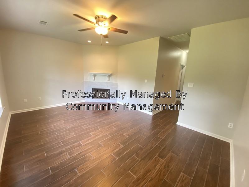 15084 Dipple Dr - Photo 2 of 18