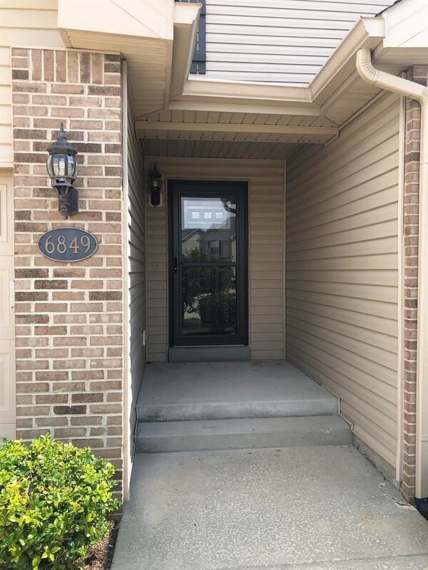 6849 Hampshire Ct - Photo 3 of 24