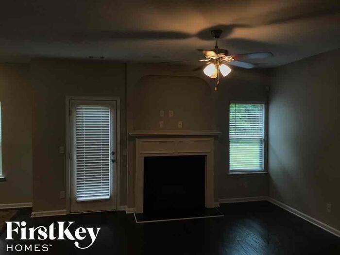 7609 Absinth Dr - Photo 3 of 21