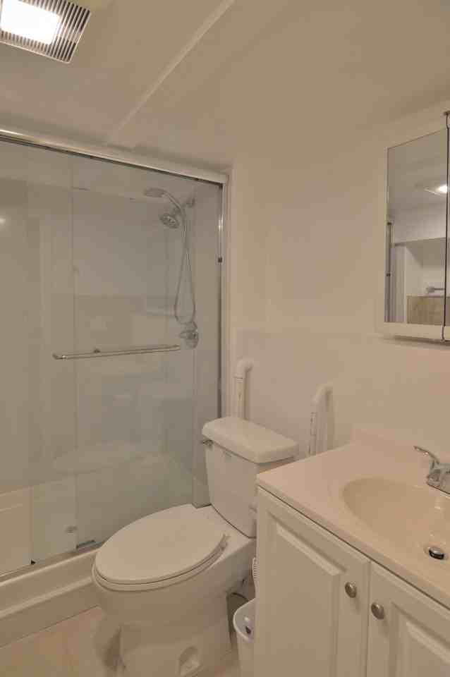 808 Ellis Drive - Photo 3 of 28