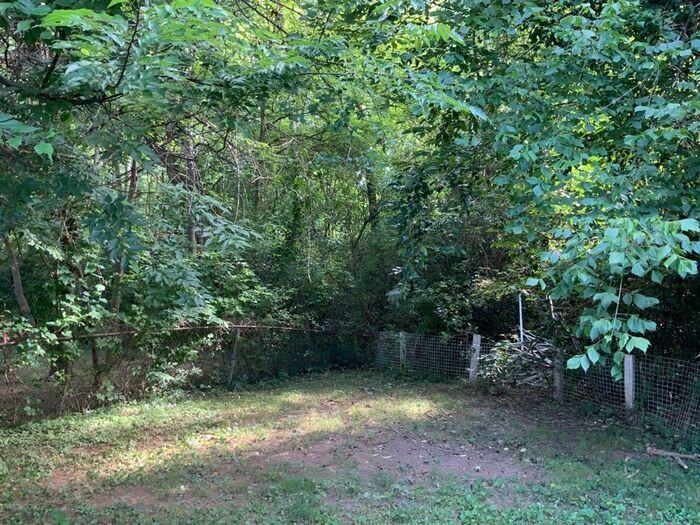 630 Miller St - Photo 3 of 9