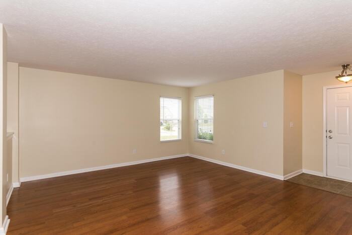 12442 Quarterback Ln - Photo 3 of 32