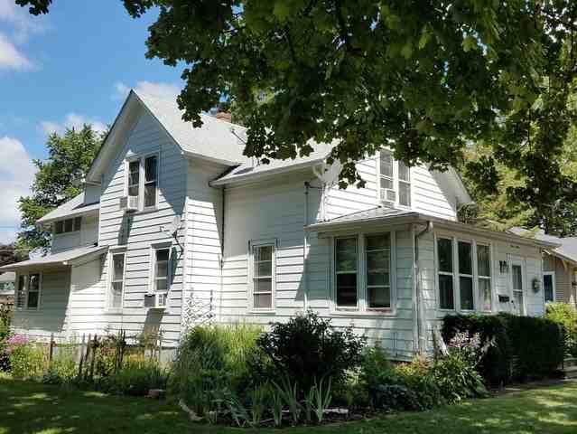 112 School St #2 - Photo 3 of 11