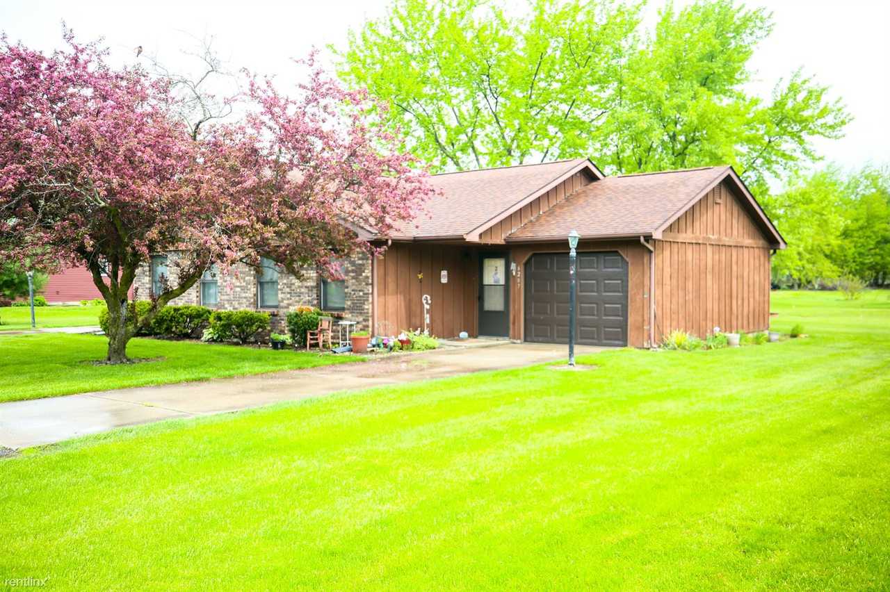 Piqua Duplexes - Photo 3 of 3