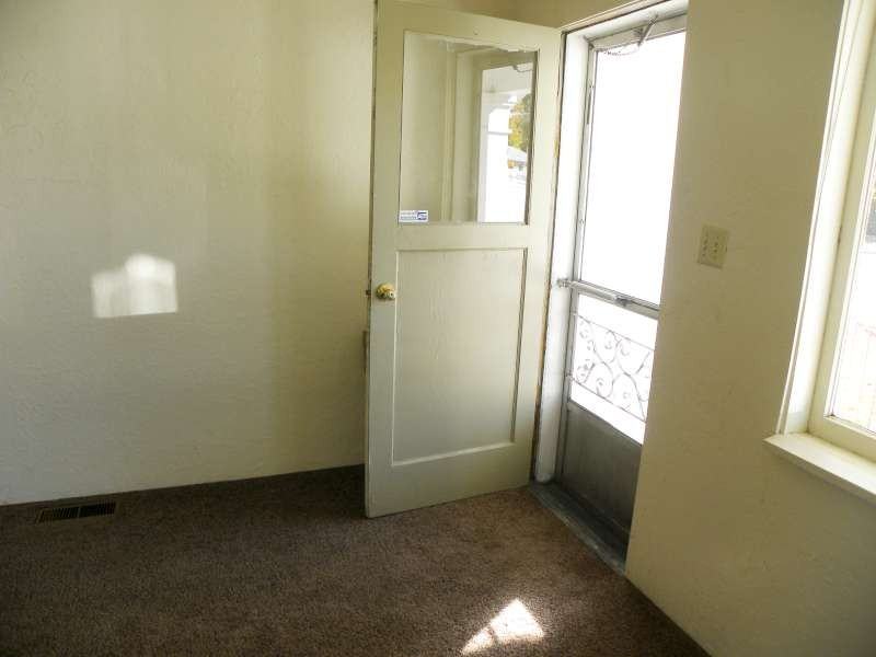 215 E 300 S - Photo 3 of 11