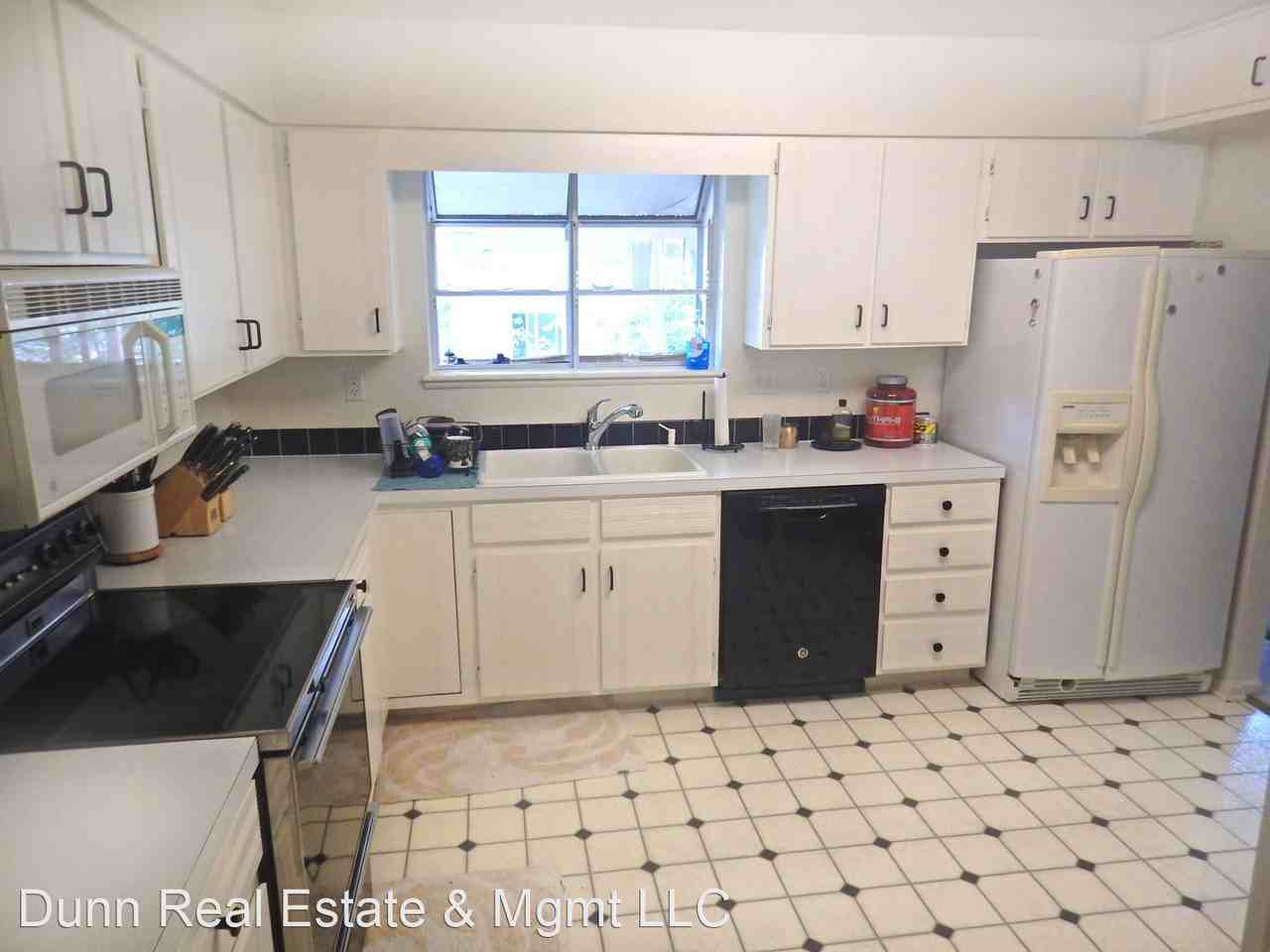 912 Cambridge Dr - Photo 3 of 11