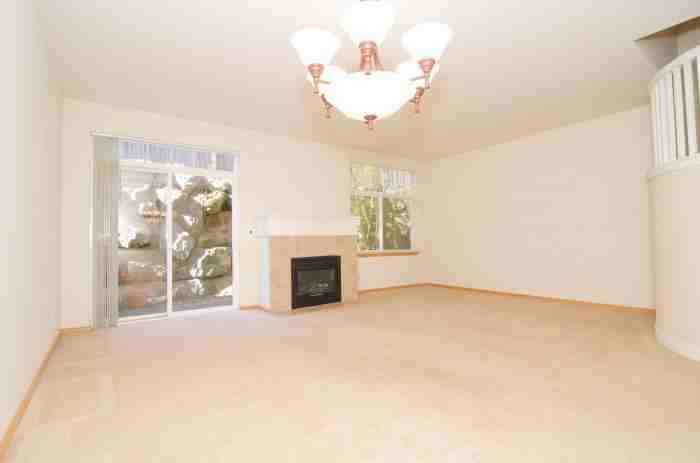 7911 212th St Sw - 3 - Photo 2 of 12