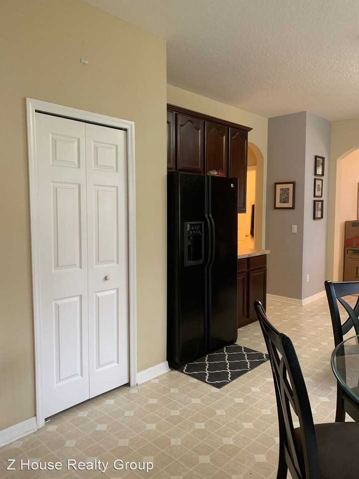 18018 Falcon Green Ct - Photo 3 of 17