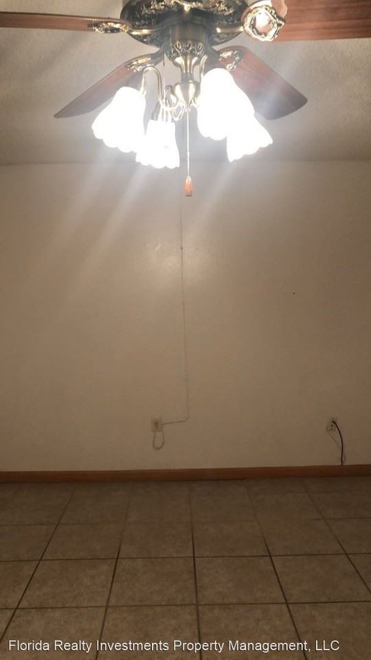 5924 Village Cir - Photo 3 of 29