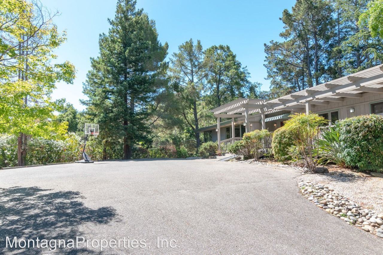 16135 Greenwood Ln - Photo 3 of 21