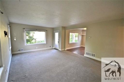 3270 S St - Photo 3 of 42