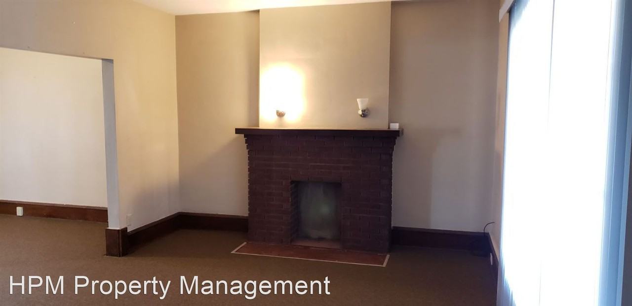 409 16th St Nw - Photo 3 of 11