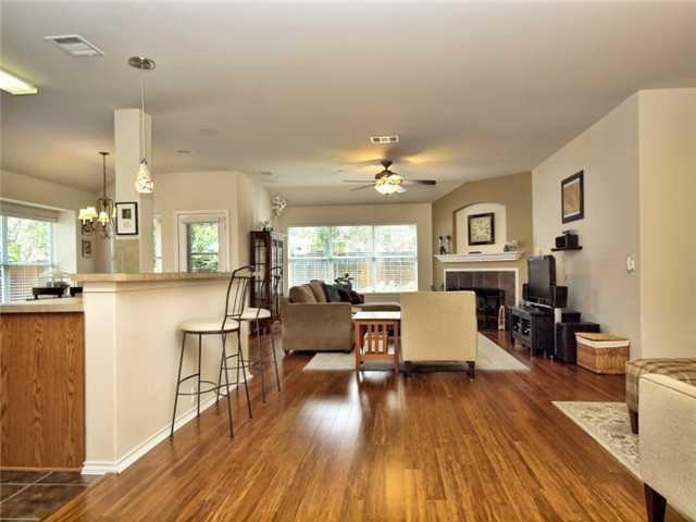 533 Golden Creek Dr - Photo 2 of 5