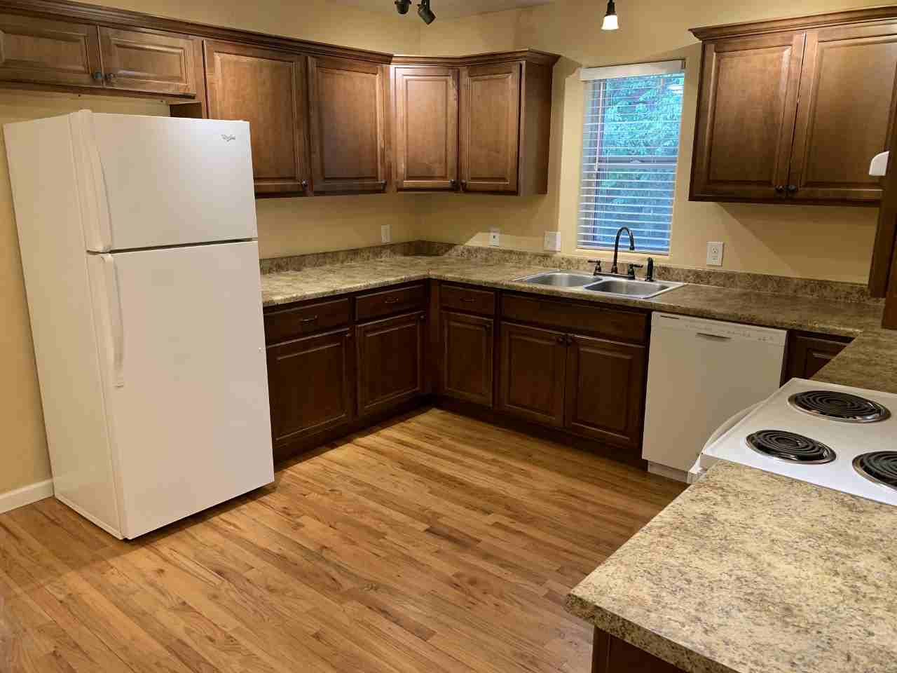 14 W Fountain Blvd - Photo 3 of 8