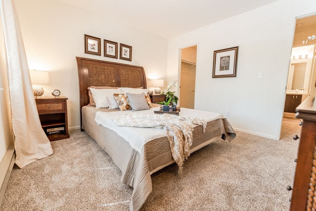 Signature Pointe - Photo 4 of 67