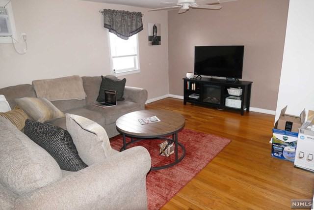 14 Lohmann Pl - Photo 3 of 16