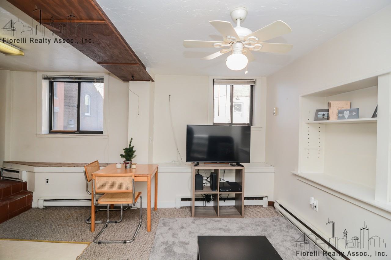 Foster St #1B
