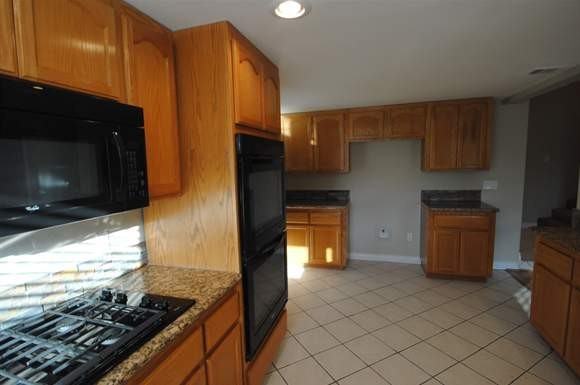 2939 Michelle Ln - Photo 2 of 4