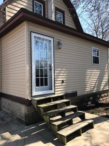 503 S Clinton St - Photo 2 of 21