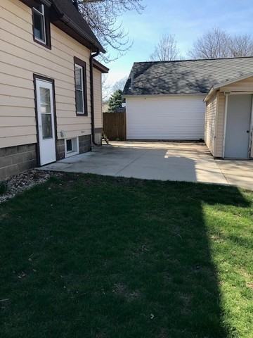 503 S Clinton St - Photo 3 of 21