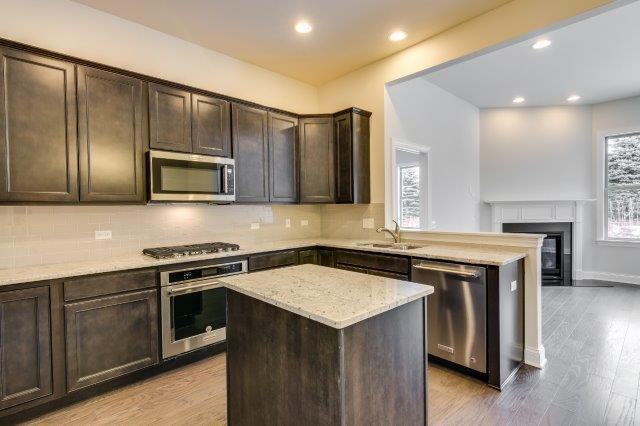 331 Camberley Ln - Photo 3 of 12