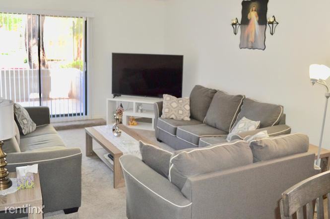 3329 W Danbury Dr #F111