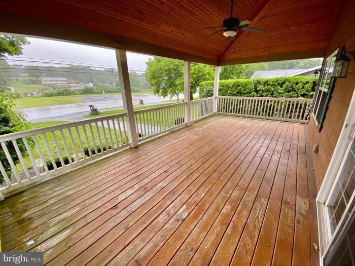 620 W Penn Ave - Photo 3 of 8