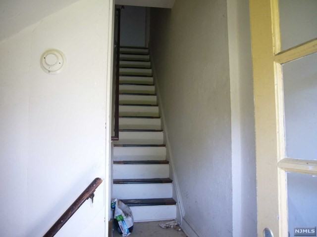 80 E Passaic St - Photo 2 of 11