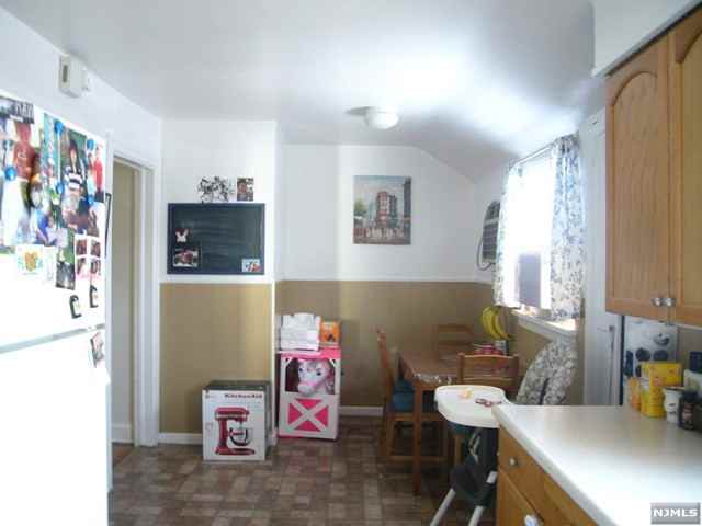 80 E Passaic St - Photo 3 of 11