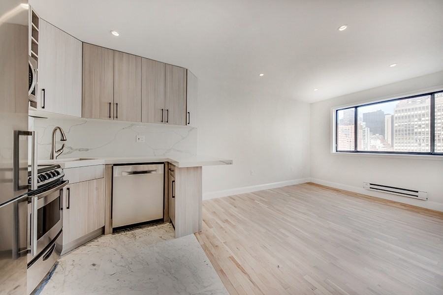 IVY 30 - Photo 2 of 22