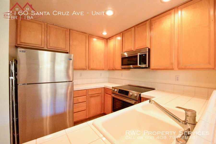 2160 Santa Cruz Ave Menlo Park CA 94025 USA 6 unit Rentals